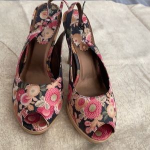 High heelsfloral  shoes